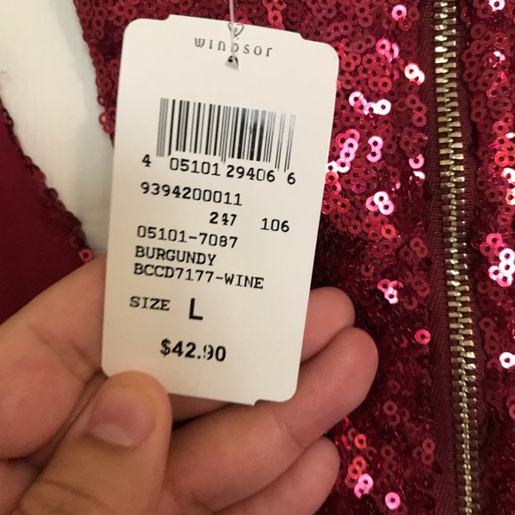 !NEW! Red Sparkly Dress - Picture 8 of 8